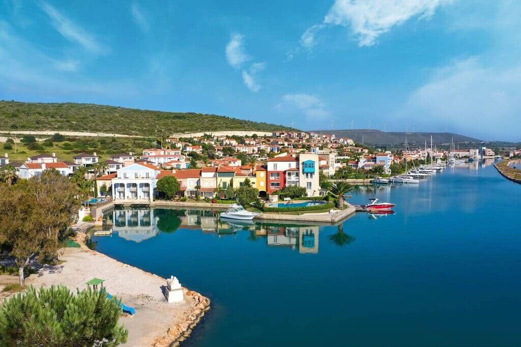 İzmir'de eş takibi ve sadakat araştırması sırasında kullanılan gözlem ekipmanı