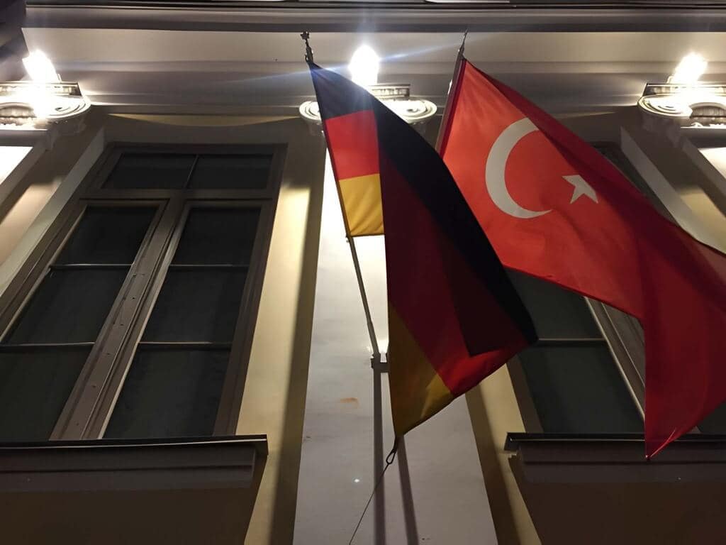 Almanya'da Boşanma Kararı Türkiye'de Neden Otomatik Geçerli Değil?