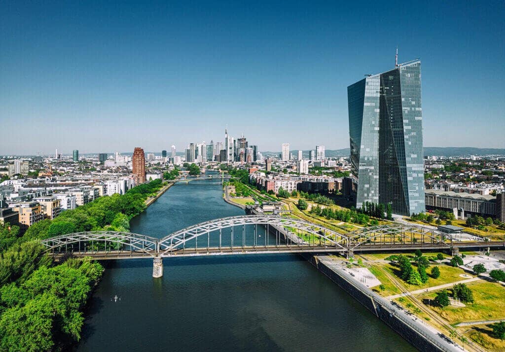 Frankfurt'ta Özel Dedektif Tutmanın Maliyeti