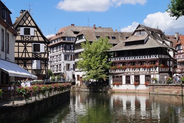 Strasbourg'da Eş Takibi ve Sınır Ötesi Boşanma Süreci